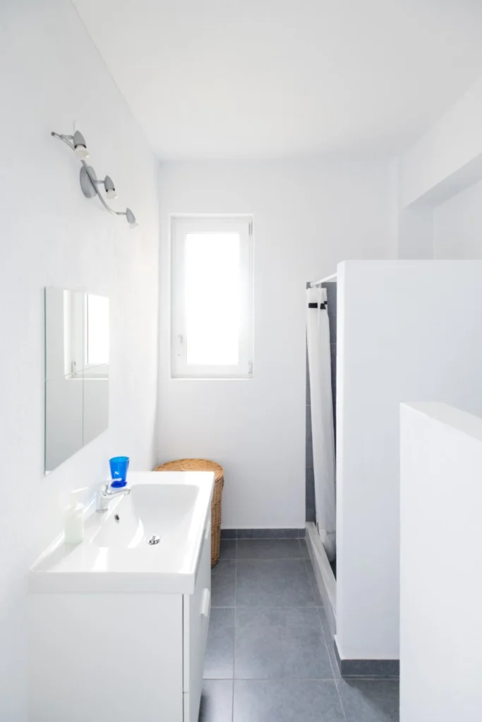 Private bathroom at the bedroom three ideal for families and groups in Skiathos